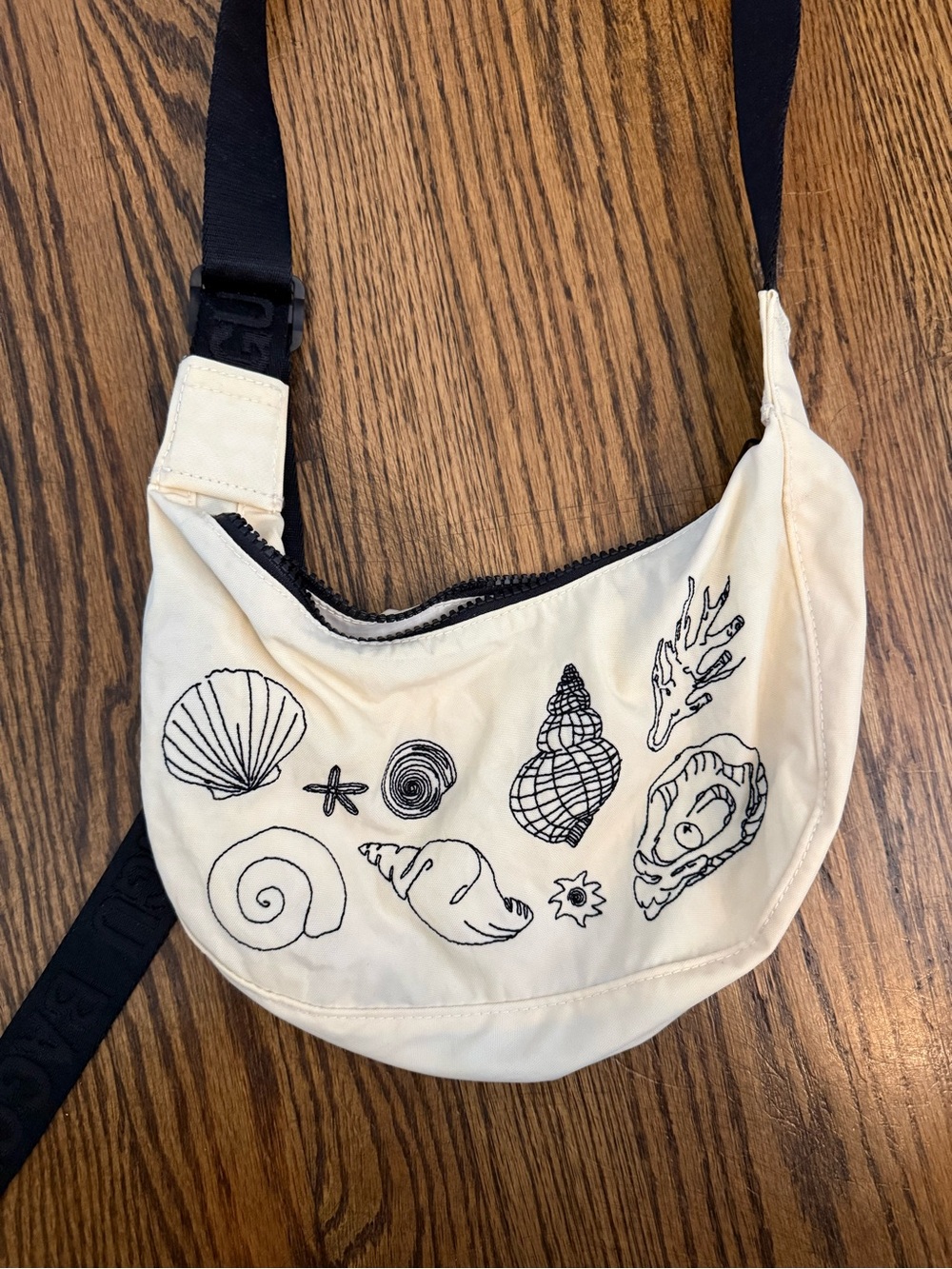 Baggu shell bag